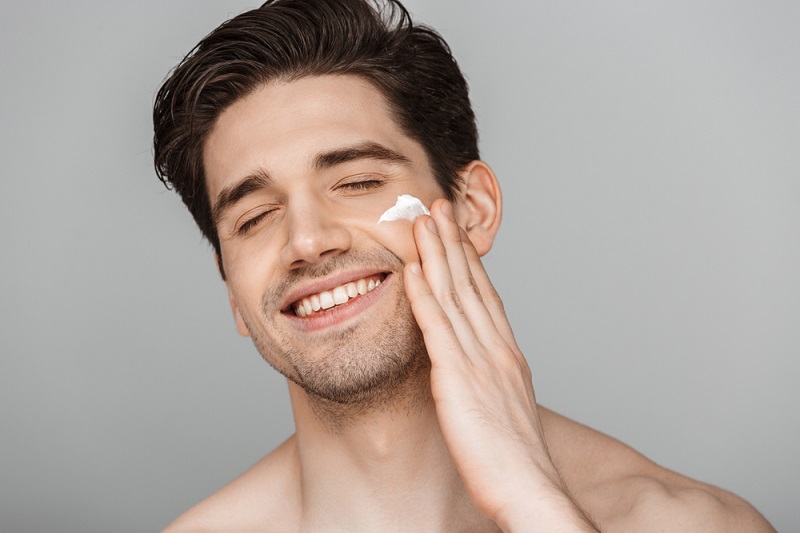 Các bước chăm sóc da mặt cho nam giới dễ thực hiện tại nhà